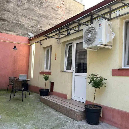 Cozy House In Elegant Cotroceni Area Сasa de vacaciones Bucarest
